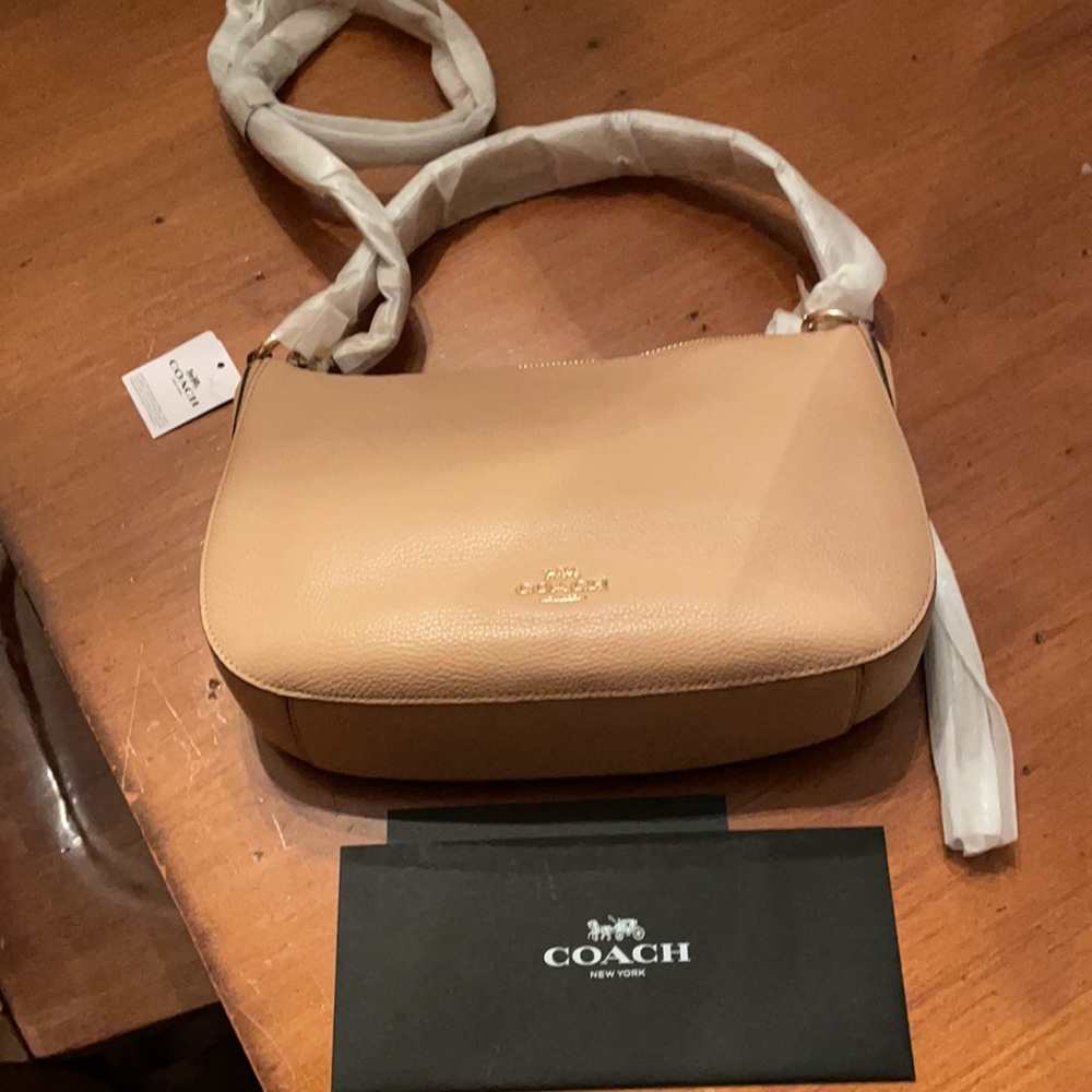COACH Sutton hobo 💋flash sale💋